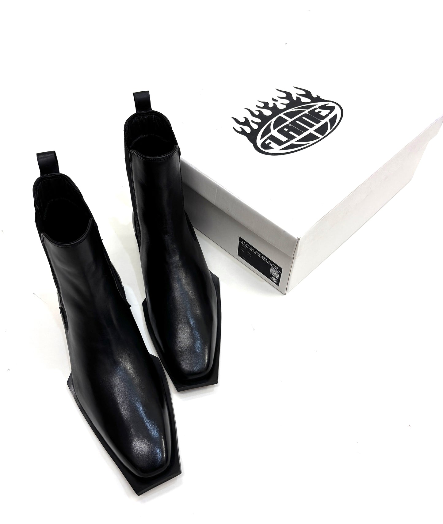 LEATHER CHELSEA BOOT